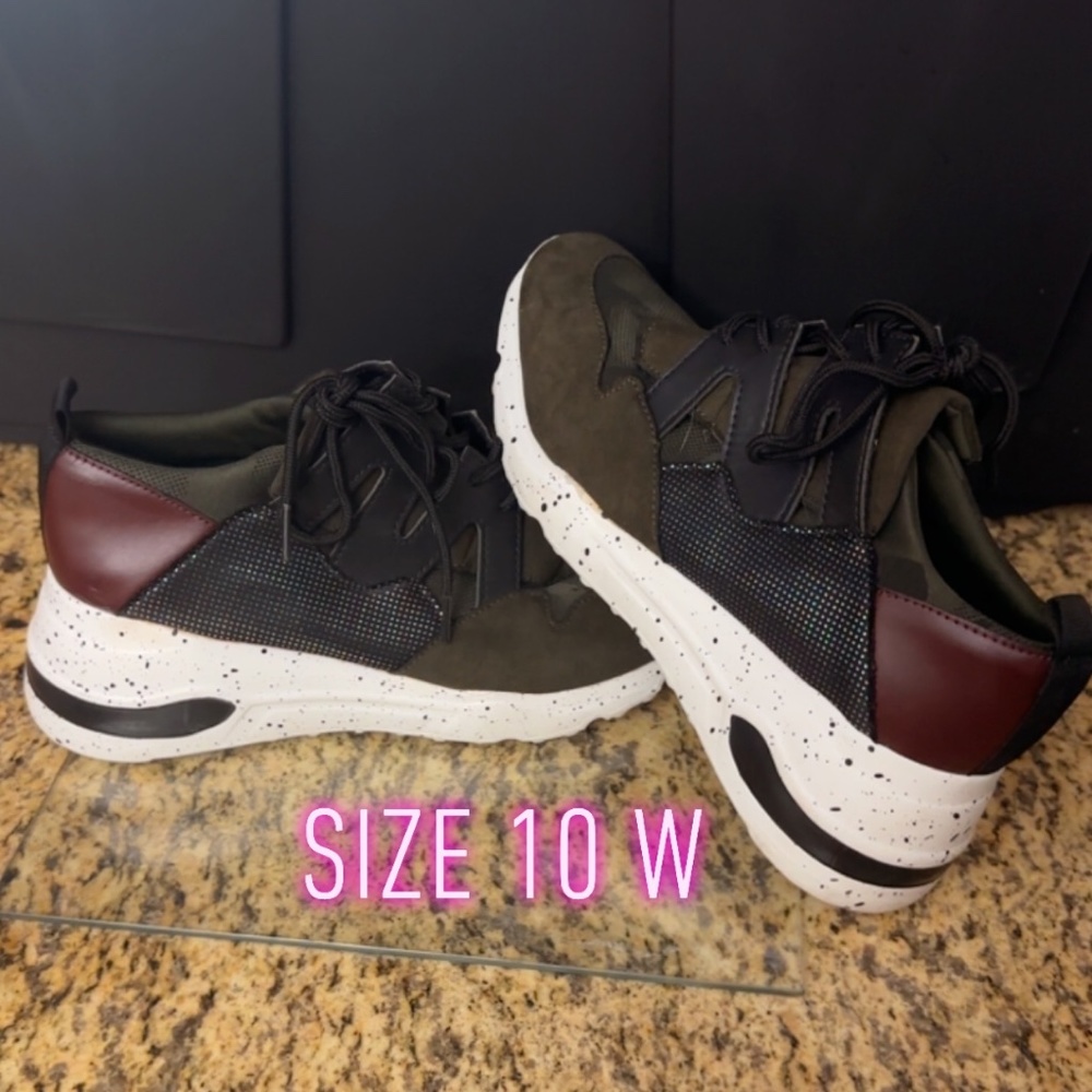 Women’s unique style shoe